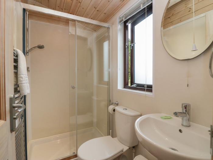 Canadian Cabin 37, is in Keswick, Cumbria. Off-road parking, in a National Park, pet-friendly, 2-bed