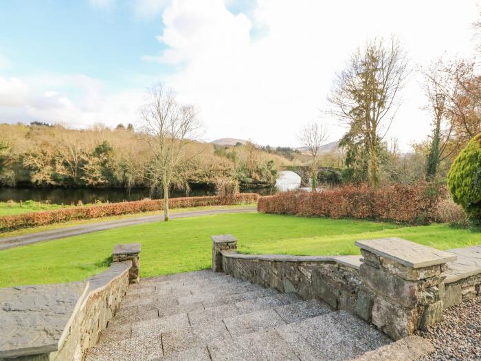 Roughty Bridge View, Kenmare, County Kerry, Ireland, Near a National Park, Five bedrooms, River view