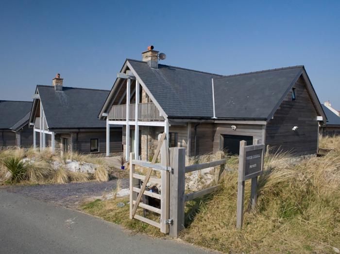 Cowrie Cottage, Rhosneigr, Anglesey, Wales, North Wales, Near Snowdonia National Park, Four bedrooms