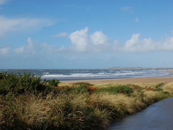 Cowrie Cottage, Rhosneigr, Anglesey, Wales, North Wales, Near Snowdonia National Park, Four bedrooms