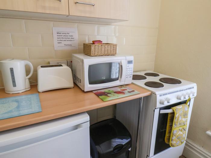 Sunnyside Holiday Apartment 2, Bridlington East Riding of Yorkshire, pet-friendly, close to a beach