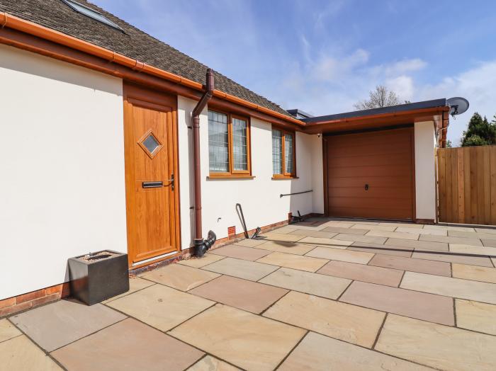 Bophut House in Tarleton, Lancashire. Four-bedroom, contemporary home with garden. Near beach.