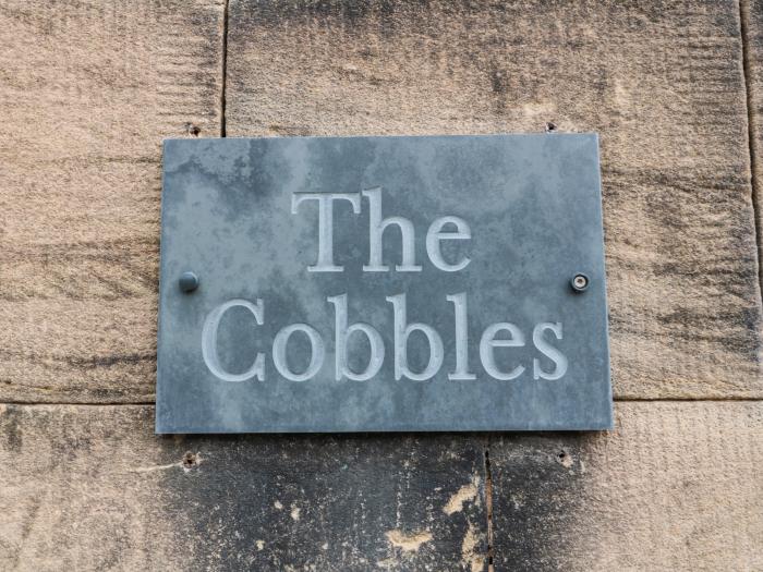 The Cobbles in Alnwick, Northumberland. Woodburning stove. Victorian home. Enclosed garden. Central.