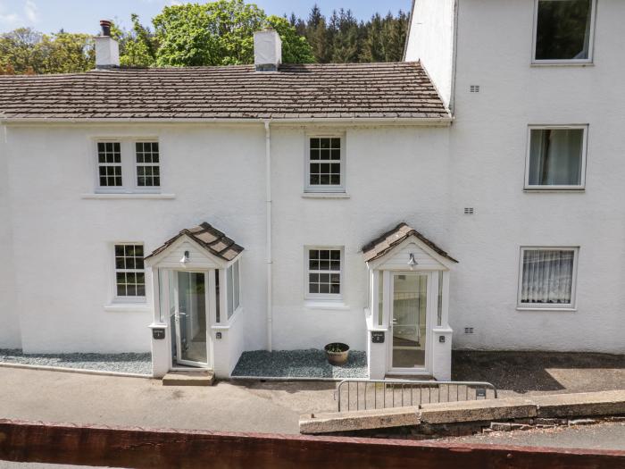 Garden Cottage No 2, Keswick, Cumbria, In The Lake District National Park. Off-road parking, Garden.