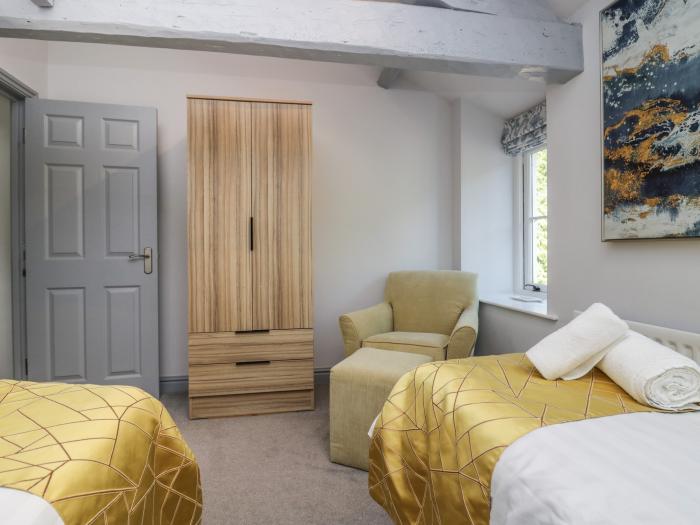 Greta House in Keswick, Cumbria. Smart TV. Contemporary. Close to amenities. Allocated parking. WiFi