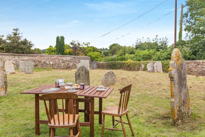 Sunday School, Winkleigh, Devon. Off-road parking. Grade-II listed. Near National Park. Ground-floor