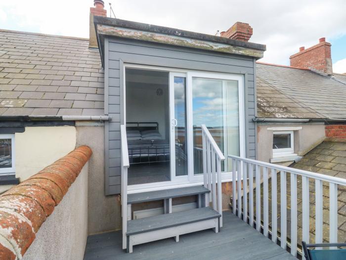 Driftwood, Exmouth, Devon. Three-storey Victorian home set on the beachfront, pet and child friendly