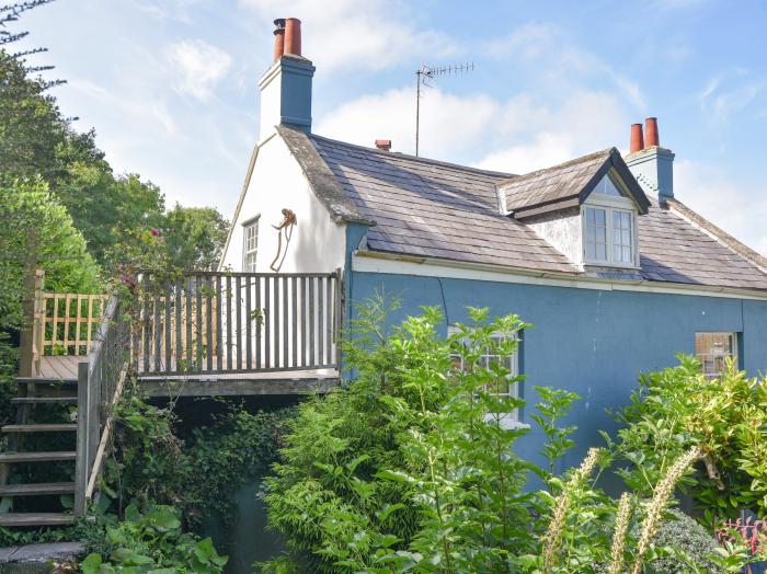 Braeside is in Lyme Regis, in Dorset. Five-bedroom home with sea views, and near beach and amenities