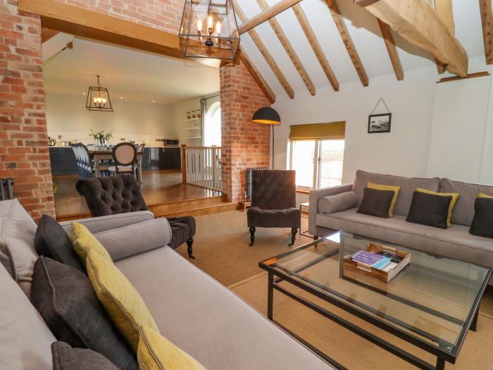 The Millhouse, near Welland, Worcestershire, Malvern Hills Area of Outstanding Natural Beauty. 4bed.