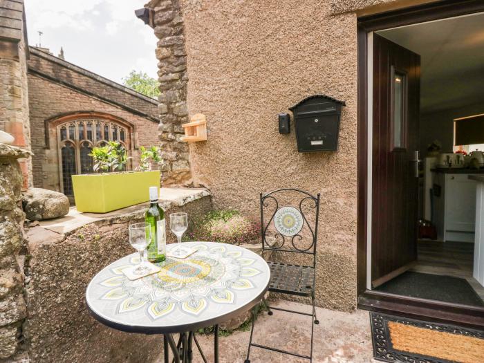 Muddy Boots - Scarpa, in Kirkby Stephen, Cumbria. Smart TV. Woodburning stove. Near a National Park.