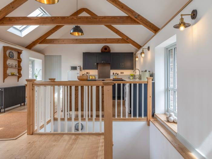 Swallows Barn, Dartmouth, Devon. Smart TV. Near a National Park. Off-road parking. Pet-free. Garden.