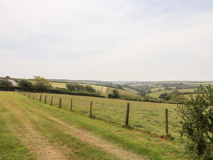 Mable's View, East Allington, Devon. Detached barn conversion. Rural setting. Pet-friendly. 1 floor.