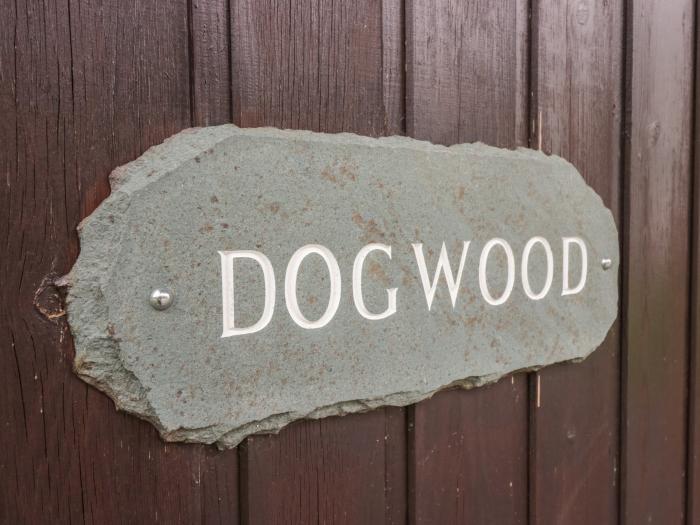 Dogwood Timber Lodge, in Keswick, Cumbria, off-road parking, in a National Park, pet-friendly, 2bed.