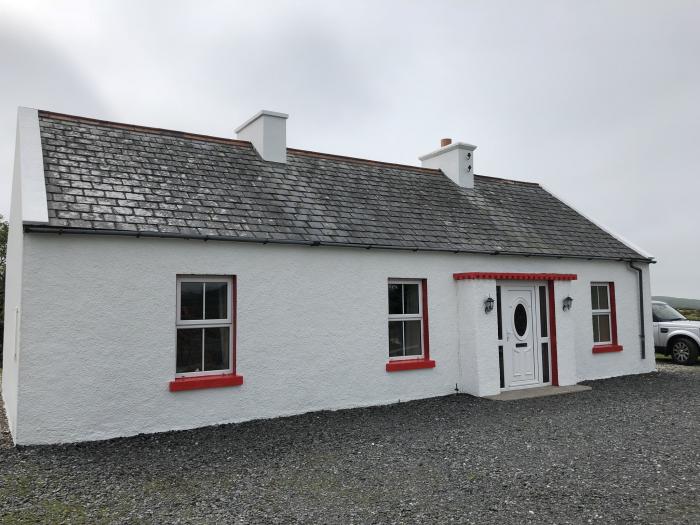 Cooladerry Cottage is in Cooladerry Mountain near Portsalon, County Donegal. Off-road parking. 3bed.