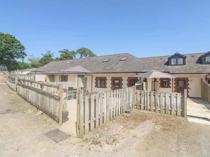 Kingfisher Cottage, Bottreaux Mill near South Molton, Devon. Smart TV. Near a National Park. Garrden