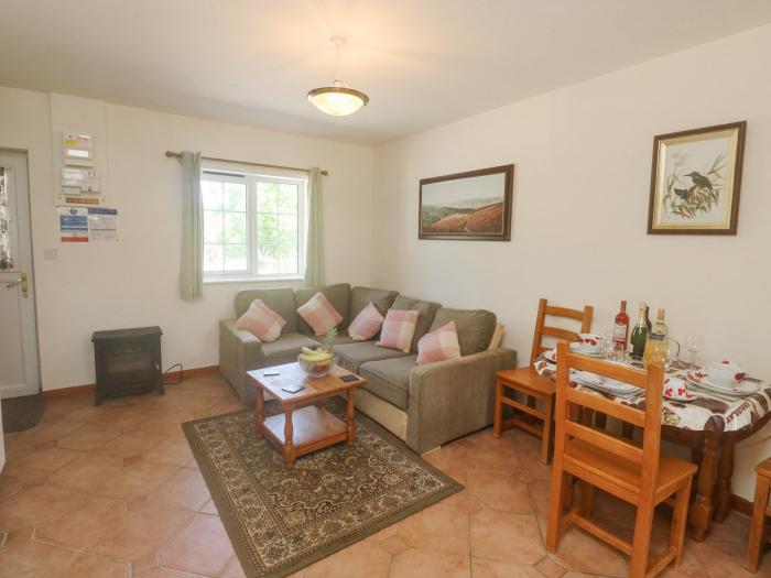 Kingfisher Cottage, Bottreaux Mill near South Molton, Devon. Smart TV. Near a National Park. Garrden