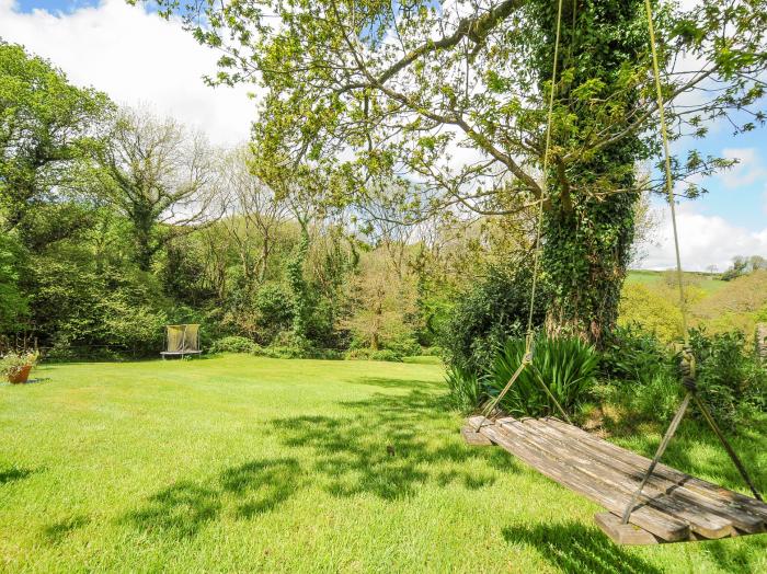 Sherwell Farm Cottage Sherwell near Drakewalls, Cornwall, off-road parking, countryside, in an AONB.