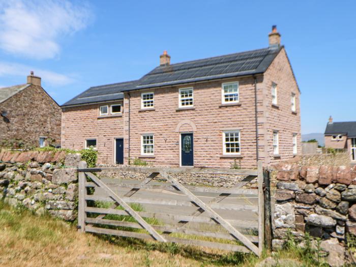 Larch House, Appleby-In-Westmorland, Cumbria. Four-bedroom home near National Park. Pets. EV charger