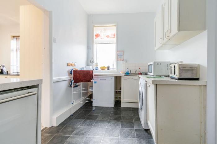 South Bay Beach House, Bridlington, East Yorkshire. Eight-bedroom home near the beach. Pet-friendly.