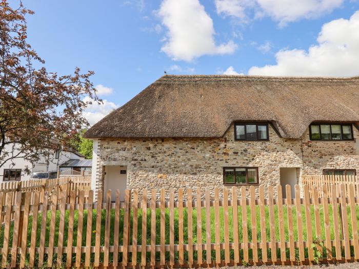 Rose Cottage at Treaslake Farm near Honiton, Devon. 2 bedrooms. Pet-friendly. Child-friendly. Rural.