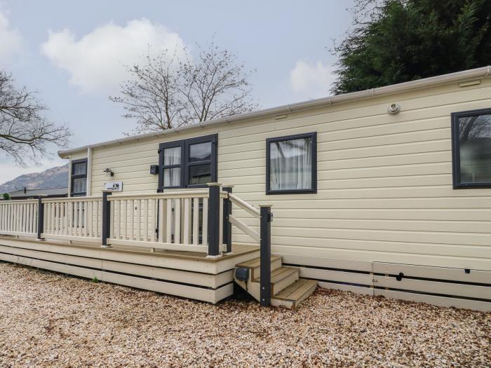 Loch Lomond Holiday Home, Ardlui, Argyll and Bute. Open-plan. Enclosed decking