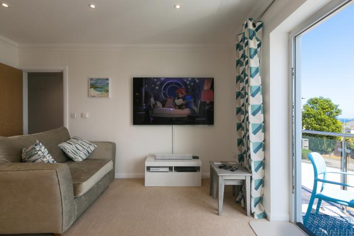 Skysail, Carbis Bay, Cornwall. Duplex apartment. Sea views. Smart TV with Sky. Beach close by. WiFi.