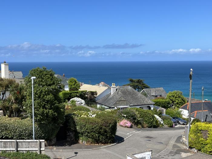 Skysail, Carbis Bay, Cornwall. Duplex apartment. Sea views. Smart TV with Sky. Beach close by. WiFi.