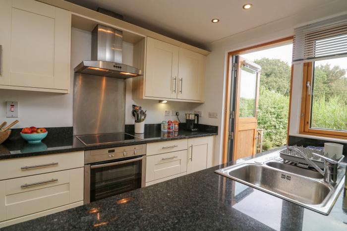 5 Court Cottage near Dartmouth, Devon. Two-bedroom holiday home near AONB. Stylish. Enclosed garden