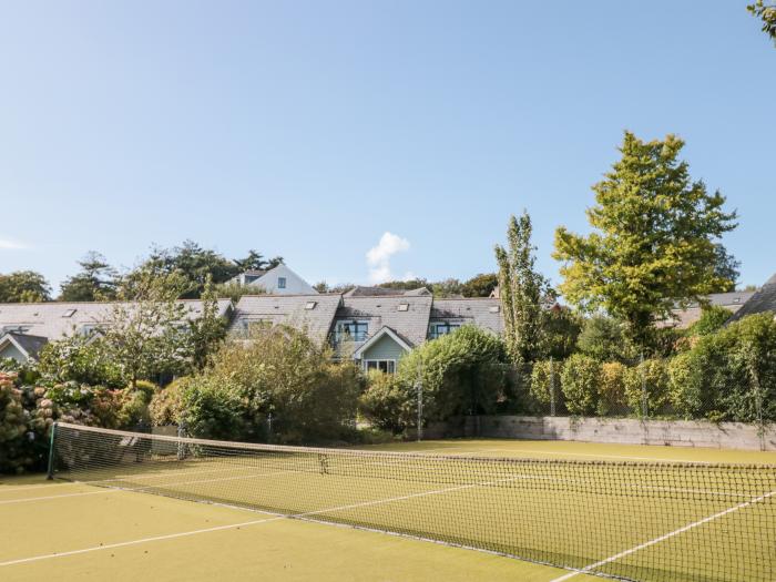 5 Court Cottage near Dartmouth, Devon. Two-bedroom holiday home near AONB. Stylish. Enclosed garden