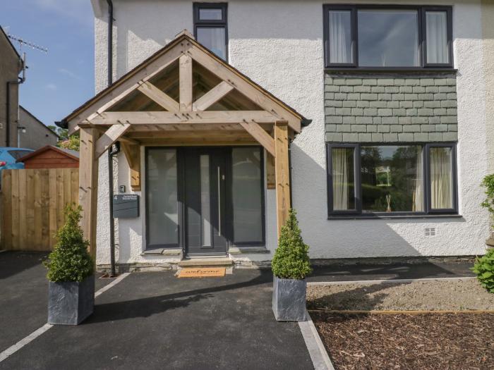 Ananda House, Windermere, Lake District. Three bedrooms. Off-road parking. Pet-friendly. Rear garden