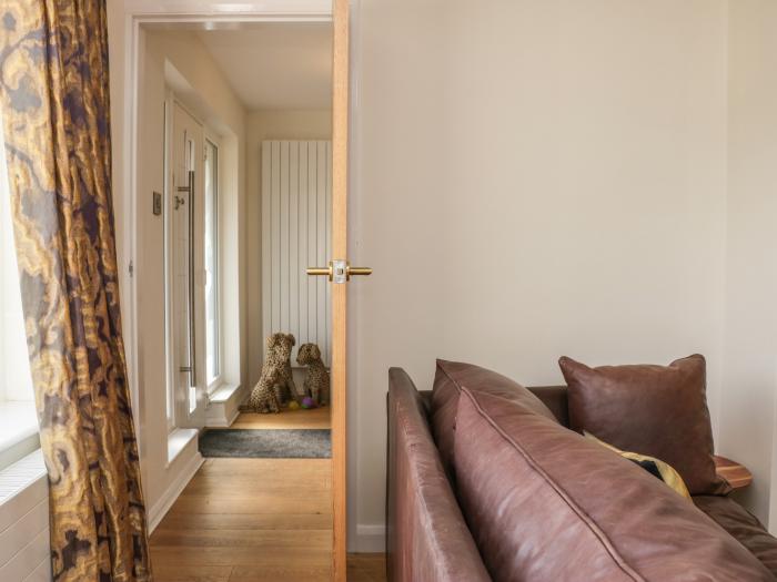 Ananda House, Windermere, Lake District. Three bedrooms. Off-road parking. Pet-friendly. Rear garden