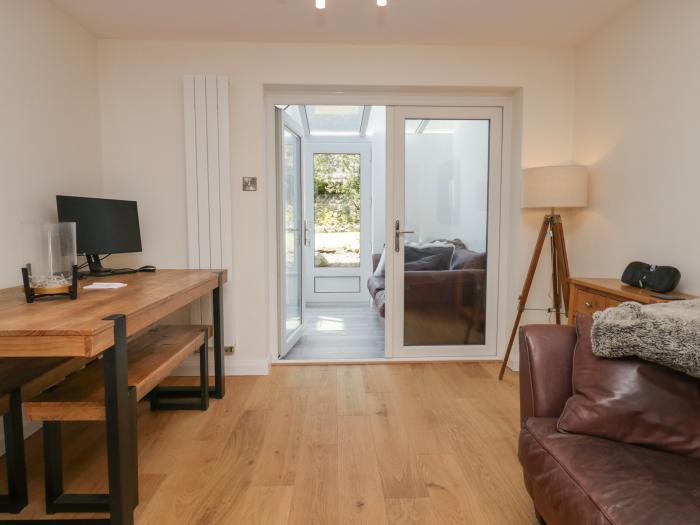 Ananda House, Windermere, Lake District. Three bedrooms. Off-road parking. Pet-friendly. Rear garden