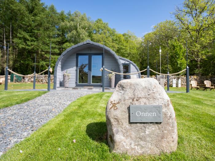 Onnen, Nantcol Waterfalls campsite, Gwynedd, North Wales, Close to Eryri National Park, One bedroom.