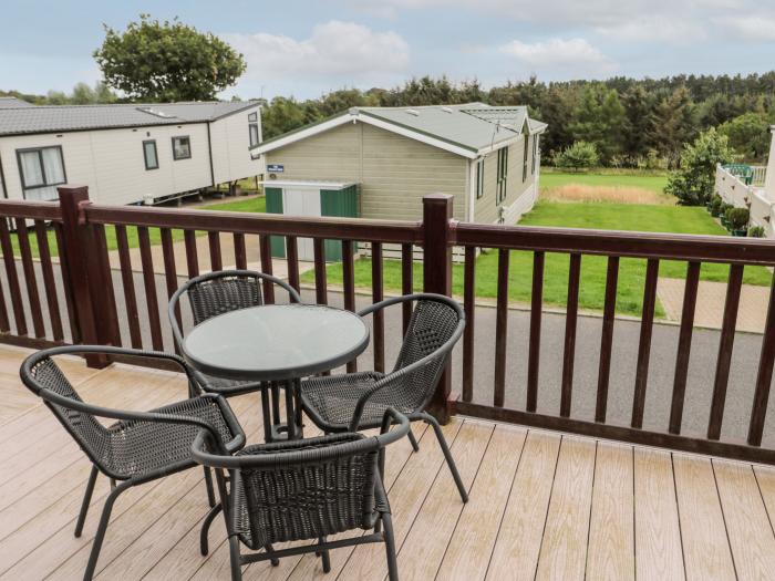 Flower Stone in Swarland near West Thirston, Northumberland. Hot tub. Pet-friendly. Off-road parking