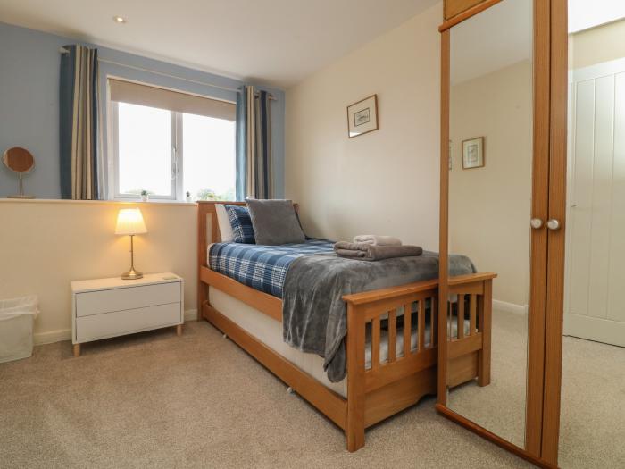 Lynmouth View, Lynmouth, Devon. Stunning sea views. Pet-free. Decking with furniture. Electric fire.