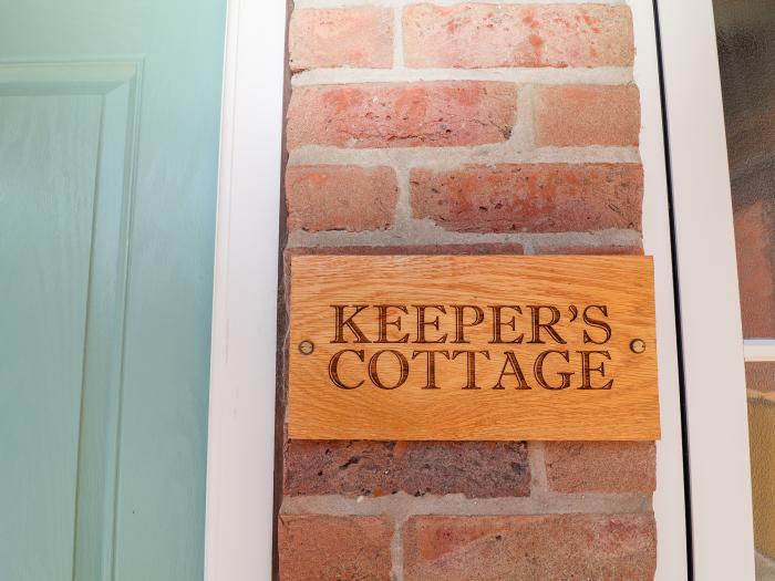 Keepers Cottage nr Wilberfoss, East Riding of Yorkshire. Off-road parking and enclosed garden patio.