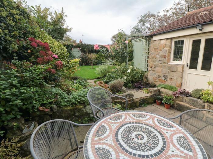 Inglenook Cottage, Guisborough, North Yorkshire. Woodburning stove. Pet-free. Enclosed garden patio.