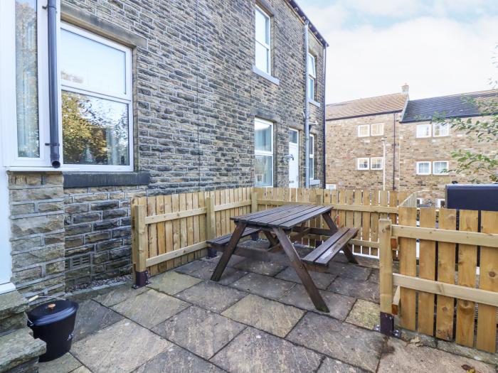 4 Tyne Street, Haworth, West Yorkshire. Close to National Park. Pet-friendly. Close to shop and pub.