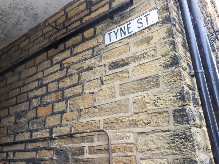 4 Tyne Street, Haworth, West Yorkshire. Close to National Park. Pet-friendly. Close to shop and pub.