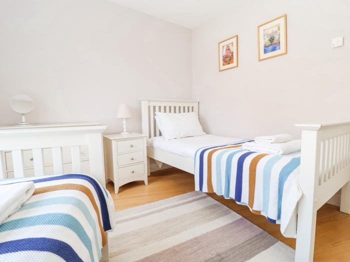 23 Tibby's Way in Southwold, Suffolk. Central location. Family-friendly. WiFi. Open-plan. Travel cot