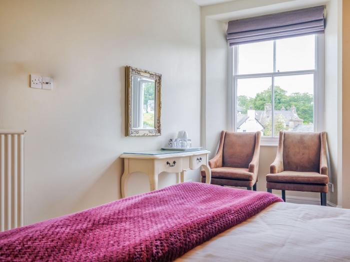 Rosemount Boutique, Windermere, Cumbria. Grand townhouse. En-suite bedrooms. Woodburning stove. WiFi