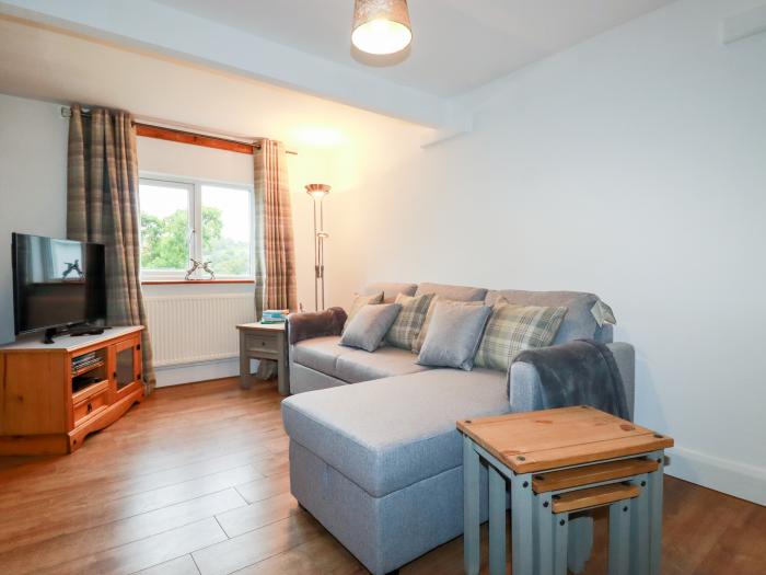 Kingsbury Flat is in Boscastle, in Cornwall. One-bedroom apartment, ideal for a couple. Valley views