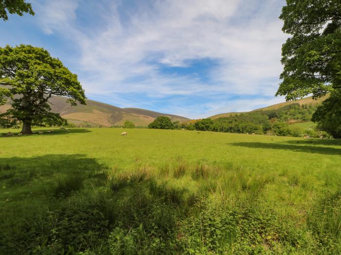 Borrowdale Lodge in Keswick, Cumbria. In a National Park. Off-road parking. Pet-free. Mountain views