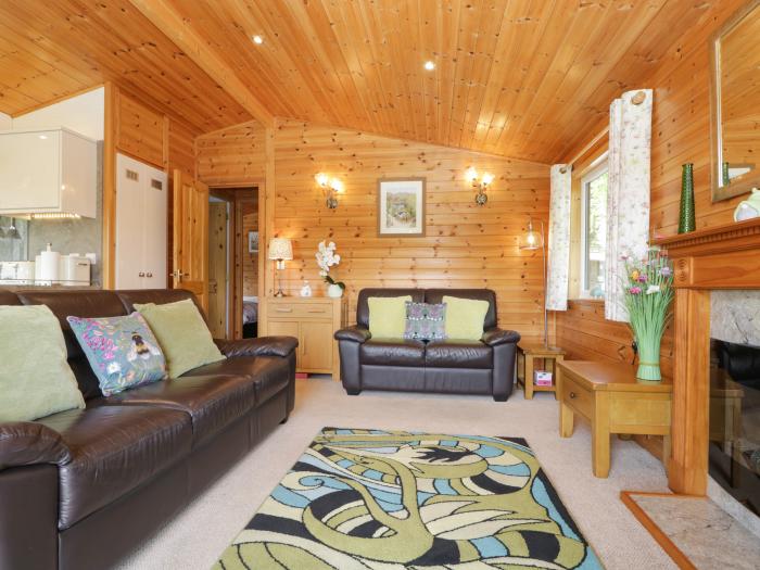 Borrowdale Lodge in Keswick, Cumbria. In a National Park. Off-road parking. Pet-free. Mountain views