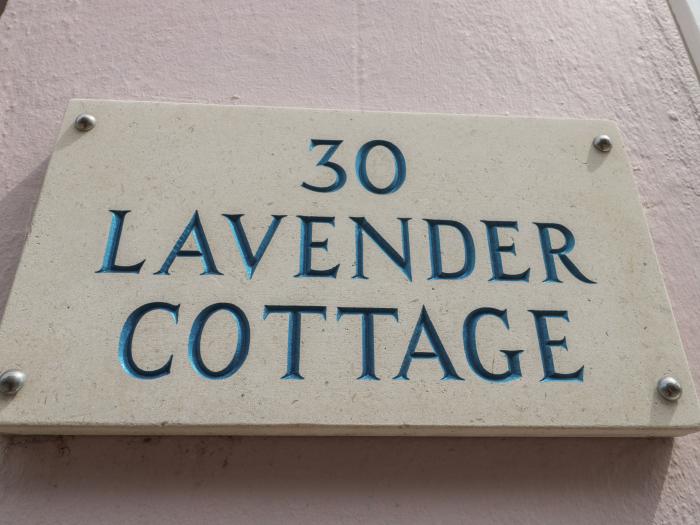 Lavendar Cottage, Lyme Regis, Dorset. Character cottage. Over three floors. Pet-friendly. Beach near