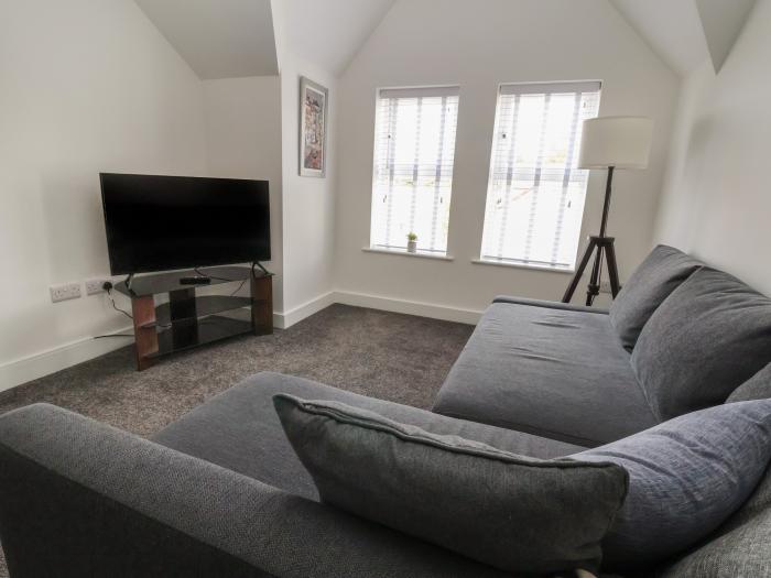 Apartment 4, Conwy, North Wales. Second-floor living. Close to amenities. Near a National Park. WiFi