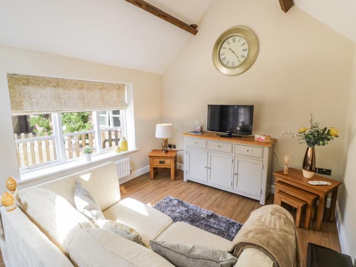 The Dairy near Market Bosworth, Leicestershire. Romantic dwelling. One pet welcome. Open-plan living