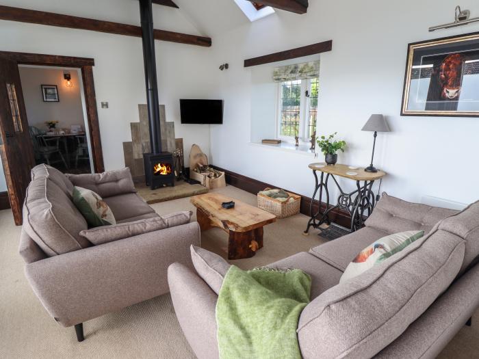 Swallow's Nest near Hibaldstow, Lincolnshire. Single-storey cottage. Woodburning stove. Pet-friendly