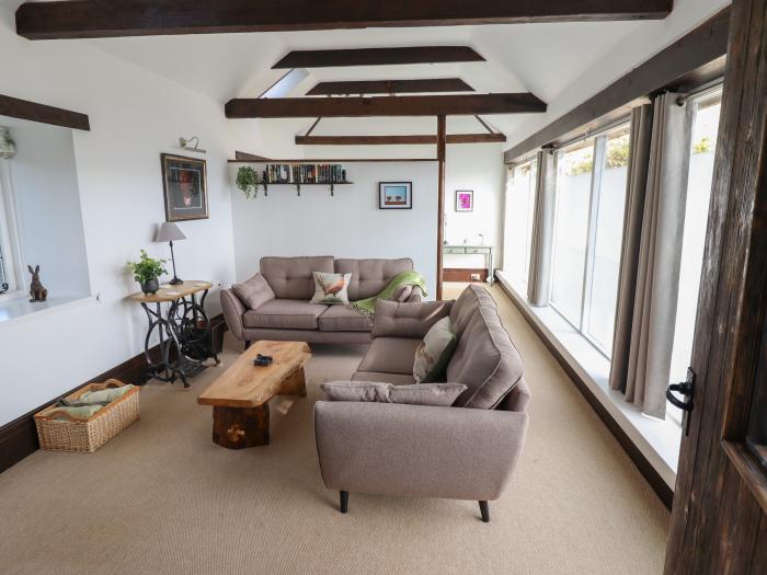 Swallow's Nest near Hibaldstow, Lincolnshire. Single-storey cottage. Woodburning stove. Pet-friendly