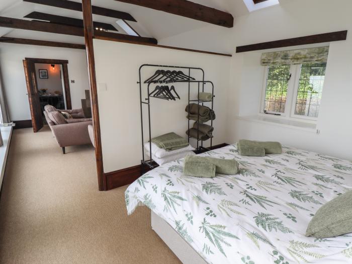 Swallow's Nest near Hibaldstow, Lincolnshire. Single-storey cottage. Woodburning stove. Pet-friendly